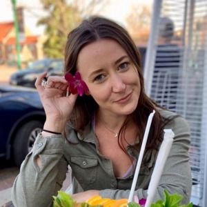 Meet your Posher, Emily